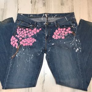 Ann Taylor Loft Hand painted rawhem size 10 jeans
